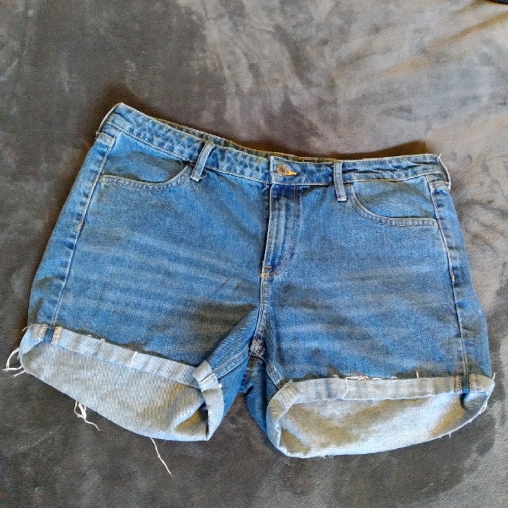 H&M, "&Denim" shorts, Velocity Medium shorts